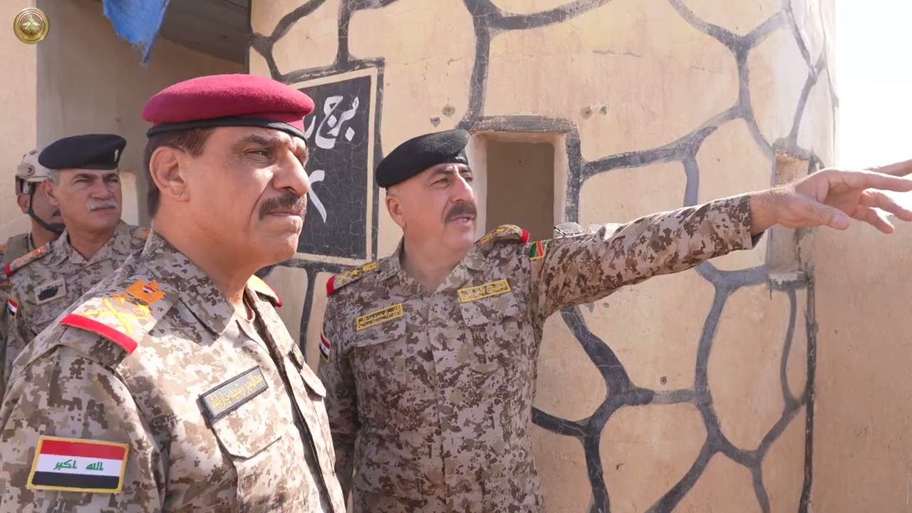 رئيس أركان الجيش  يجري جولة في مقر الفوج الثالث للواء المشاة الآلي الحادي والثلاثين الفرقة الثامنة