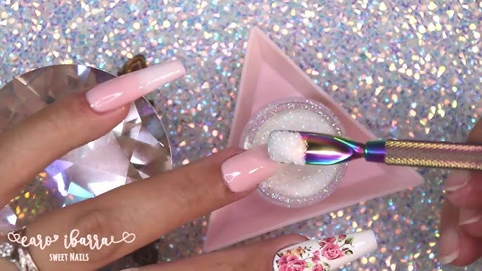 Decoración de uñas con glitter 