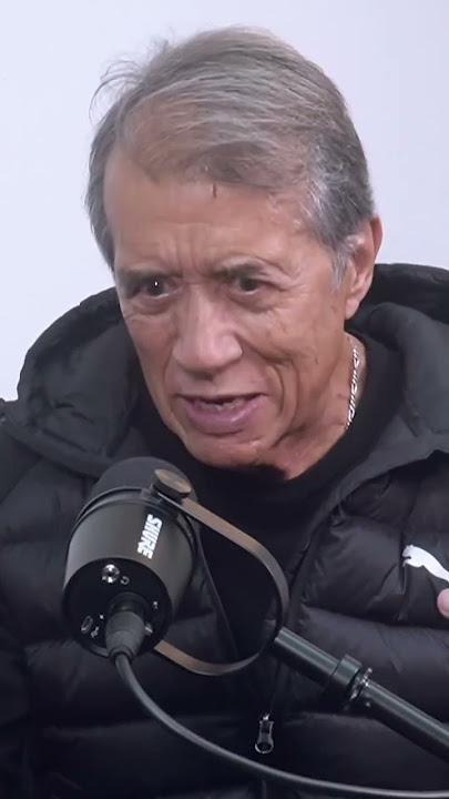 Me Duele Mucho Irme de los Escenarios - Napoleón #shorts #caraacara  #entrevista #napoleon #cantante - YouTube