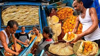 Famous Uncle Selling ₹5 Dal Puri Aloo Dum Sabji Breakfast | Surender Dal Puri | Kolkata Street Food