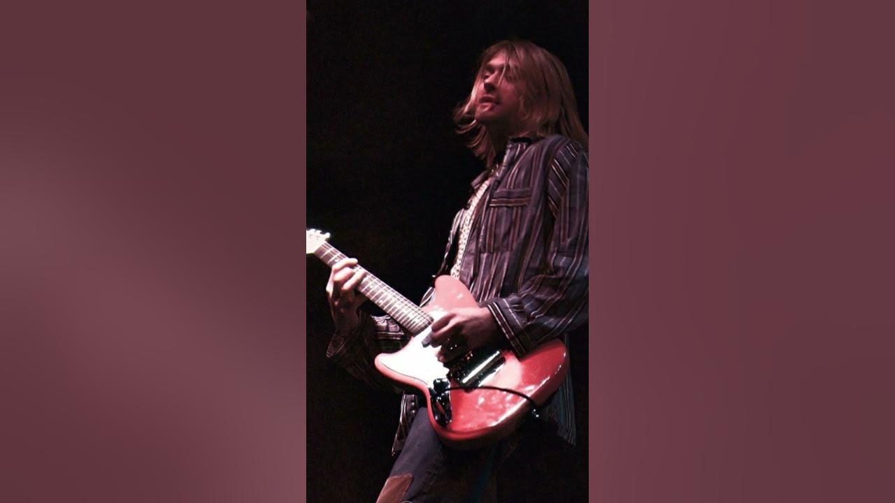 Kurt making it clear who's The Boss in Nirvana 🏆