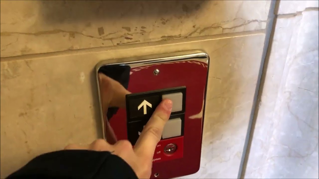 Locked off Otis Series 1 Elevator at 32600 Telegraph Rd, Bingham Farms