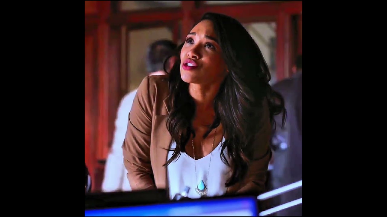 Barry and Iris encourage Joe to date 