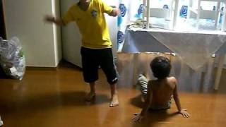 Yuta E Gabu Dançando Break 1