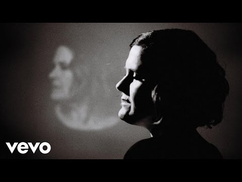 Alison Moyet - Reassuring Pinches