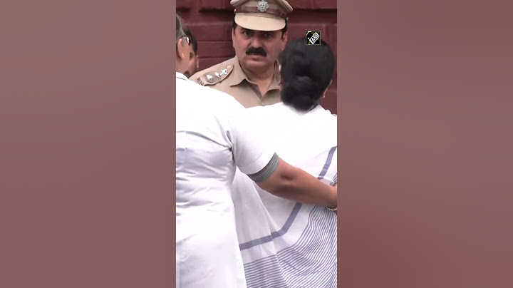 কলকাতার এসএসকেএম মেডিকেল কলেজ ও হাসপাতালে পৌঁছেছেন বিশ্বব্যাংকের মুখ্যমন্ত্রী মমতা বন্দ্যোপাধ্যায়