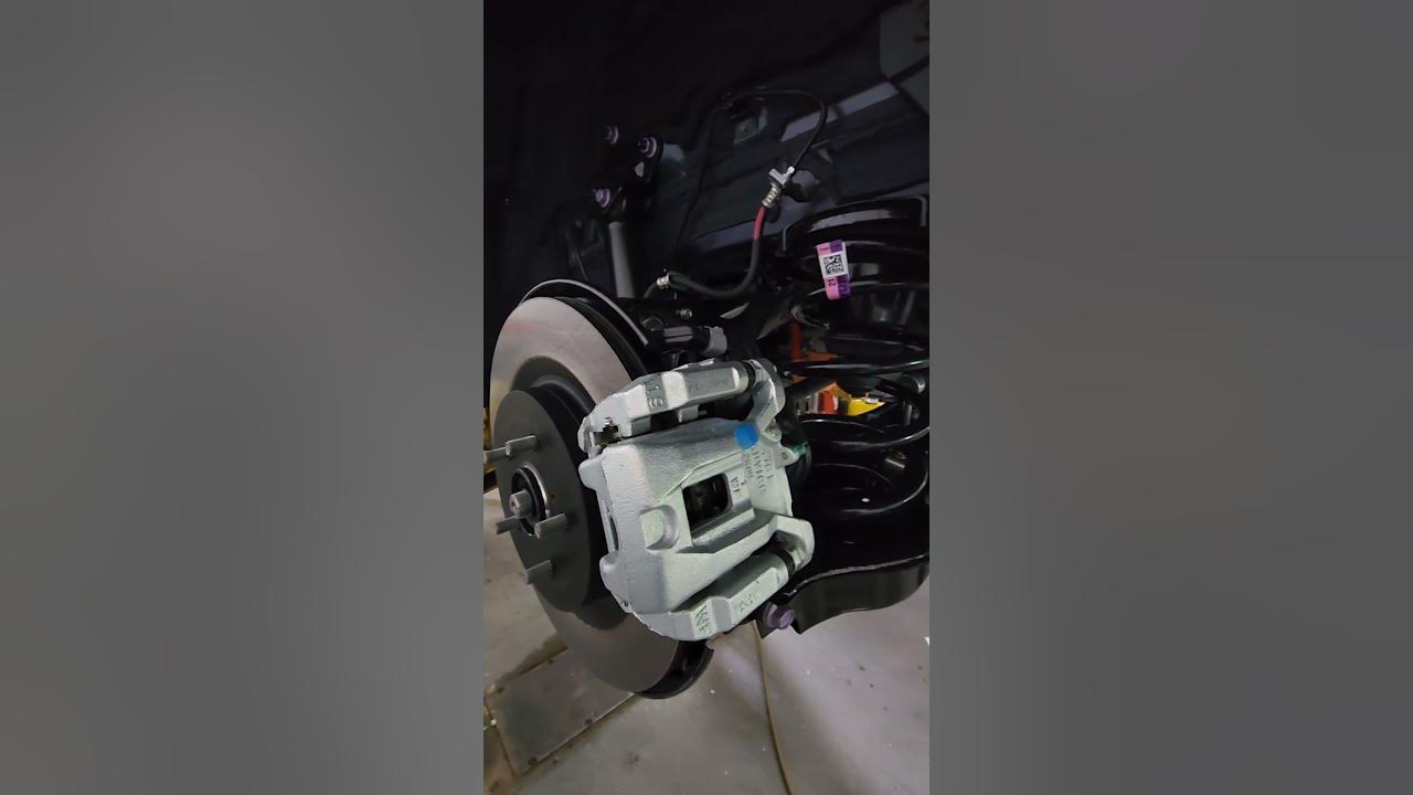 2023 TOYOTA HIGHLANDER XLE BRAKES AND SUSPENSION #SHORTS - YouTube