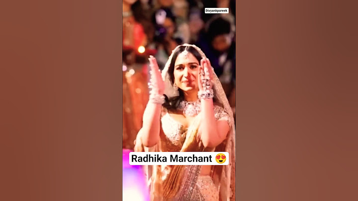 Anant Ambani को देख Radhika Marchant ने सबके के सामने कैसा इशारा किया😍 #anantradhika #ambani #shorts