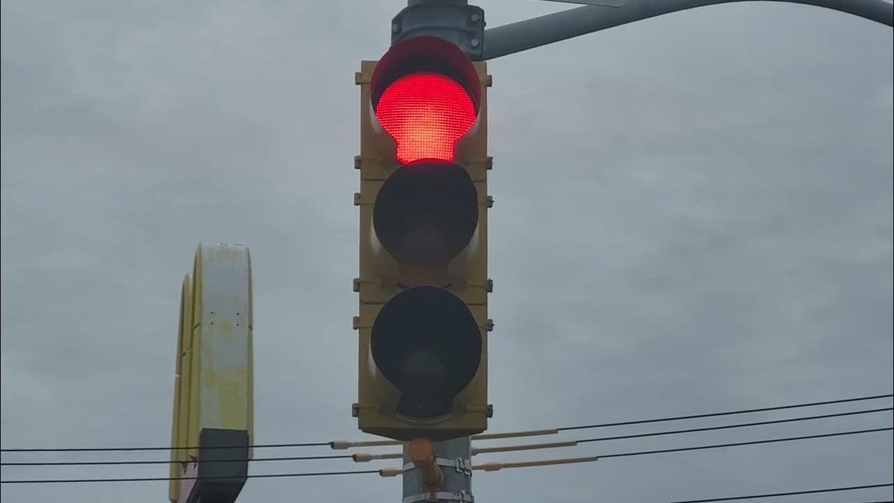 3section Flashing Yellow Arrow Signal near JFK Airport in Queens, NY