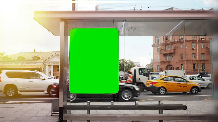 Green Screen billboard with a green screen on a busy street - DayDayNews