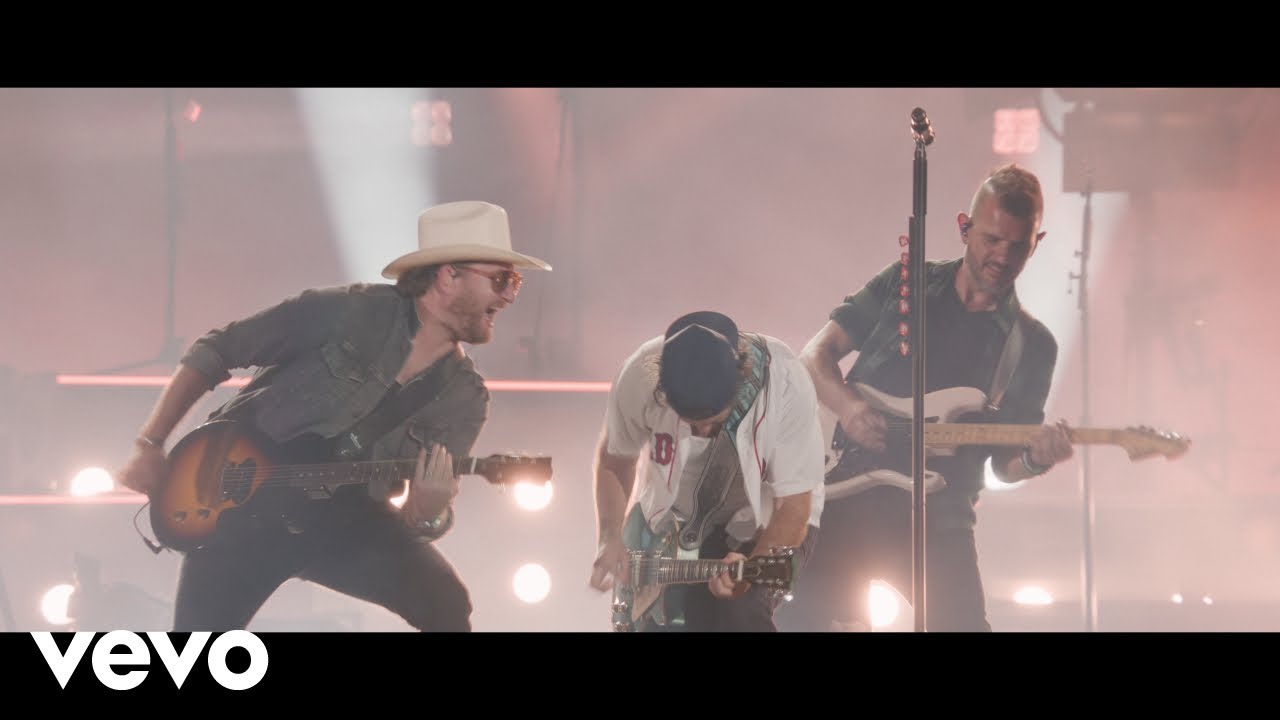 洋楽 Treal Thomas Rhett - T-Shirt (Live From Fenway Park) - YouTube
