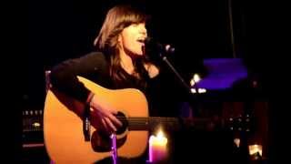 Elisa - Fever (LIVE)