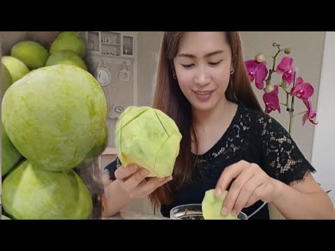 Huge Apple mango from Vietnam #satisfying #applemango