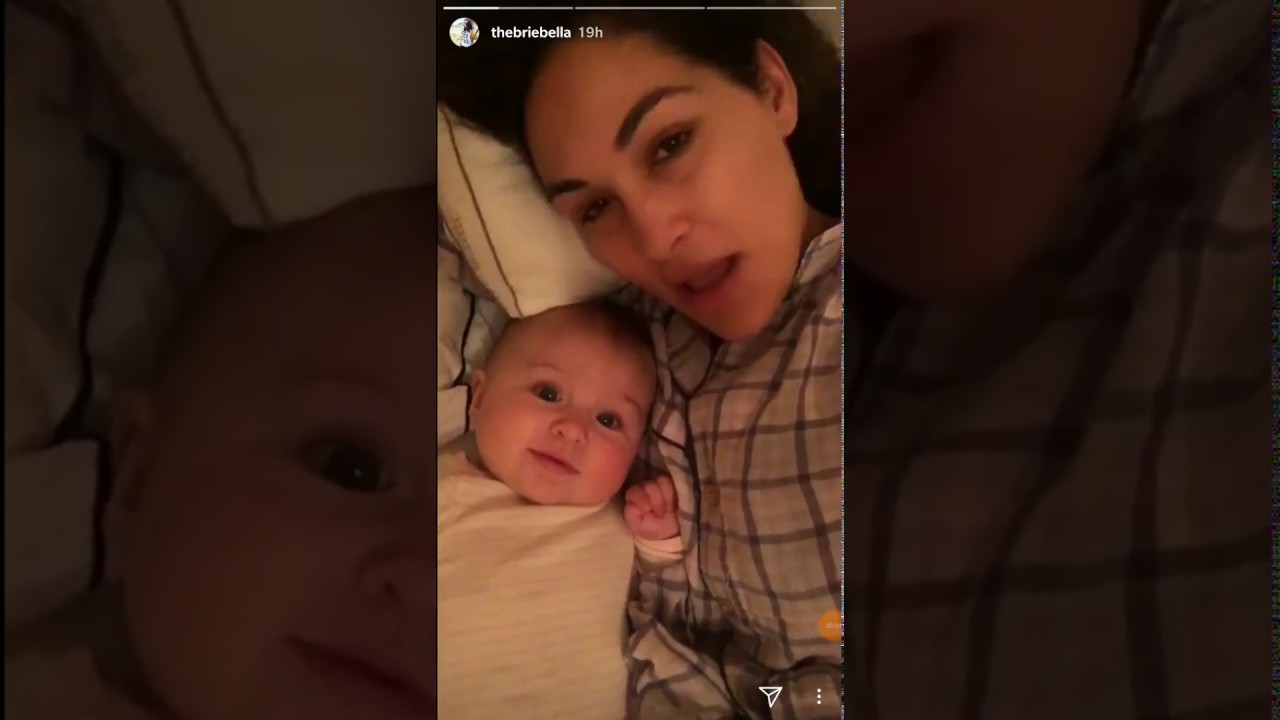 Nikki Bella cute talking with baby | KvpLive