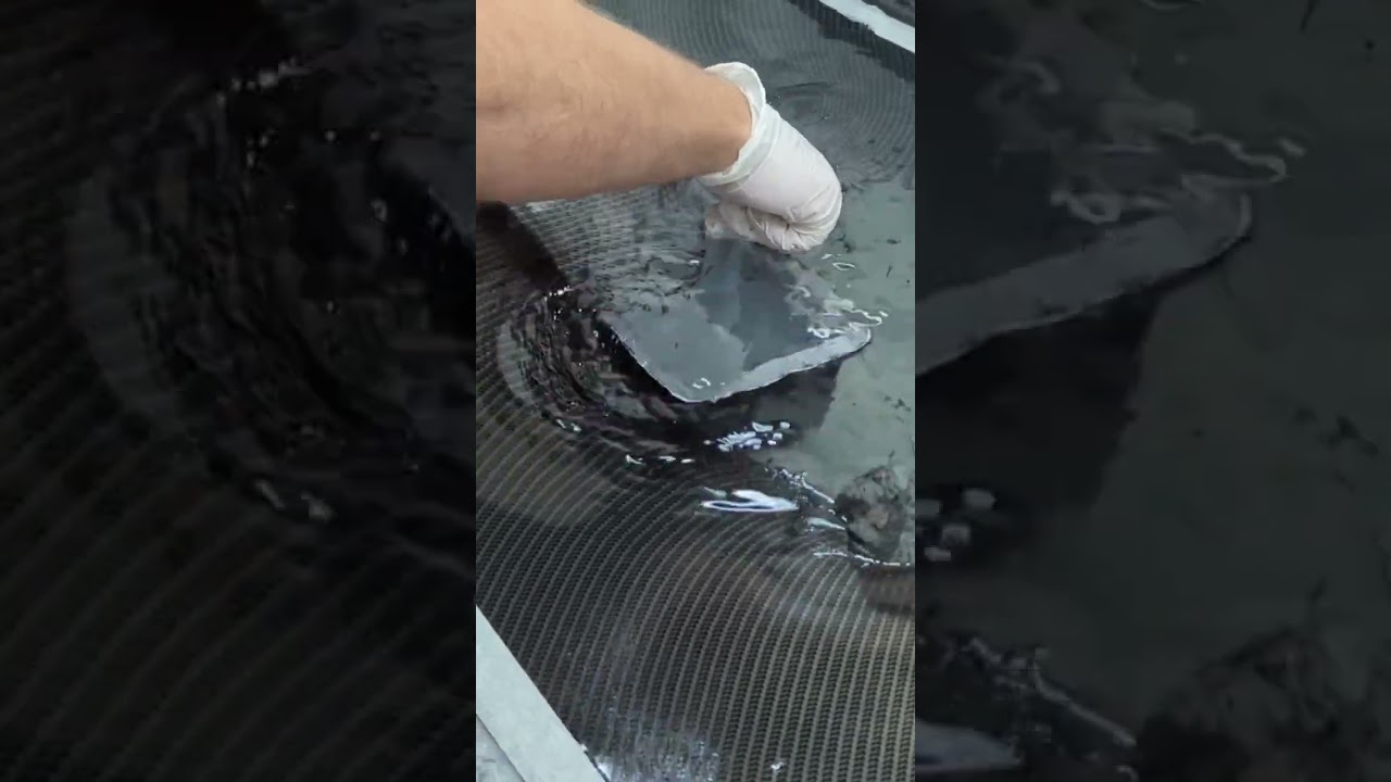 Carbon dipping a valve cover