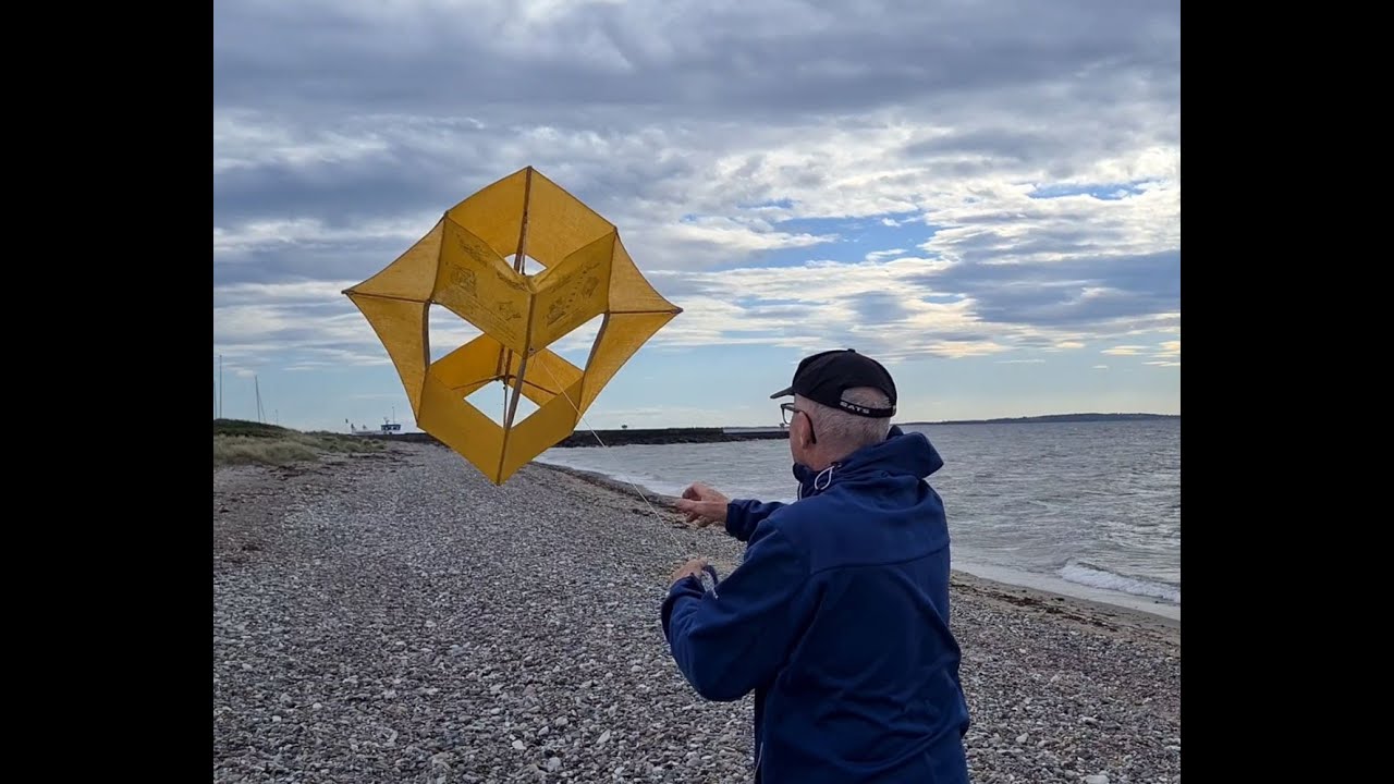 Rare WWII Survival Tech: German NS2 Emergency Kite Flies!