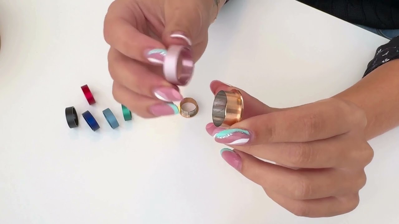 Bague mood avec anneaux de couleur interchangeables