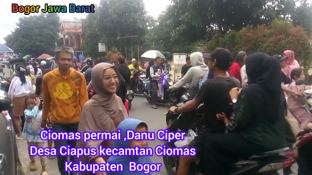 Ngabuburit di bulan Romadon ,Danau Ciper di padati warga Ciomas dan warga Laen nya padet merayap 