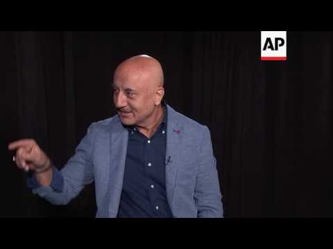 Video: Anupam Kher (herec) Čistá hodnota: Wiki, Ženatý, Rodina, Svatba, Plat, Sourozenci