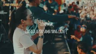 Story wa keren dangdut koplo Goyang JAMAICA 30 detik lagu - HARUSNYA AKU(Della Monica)