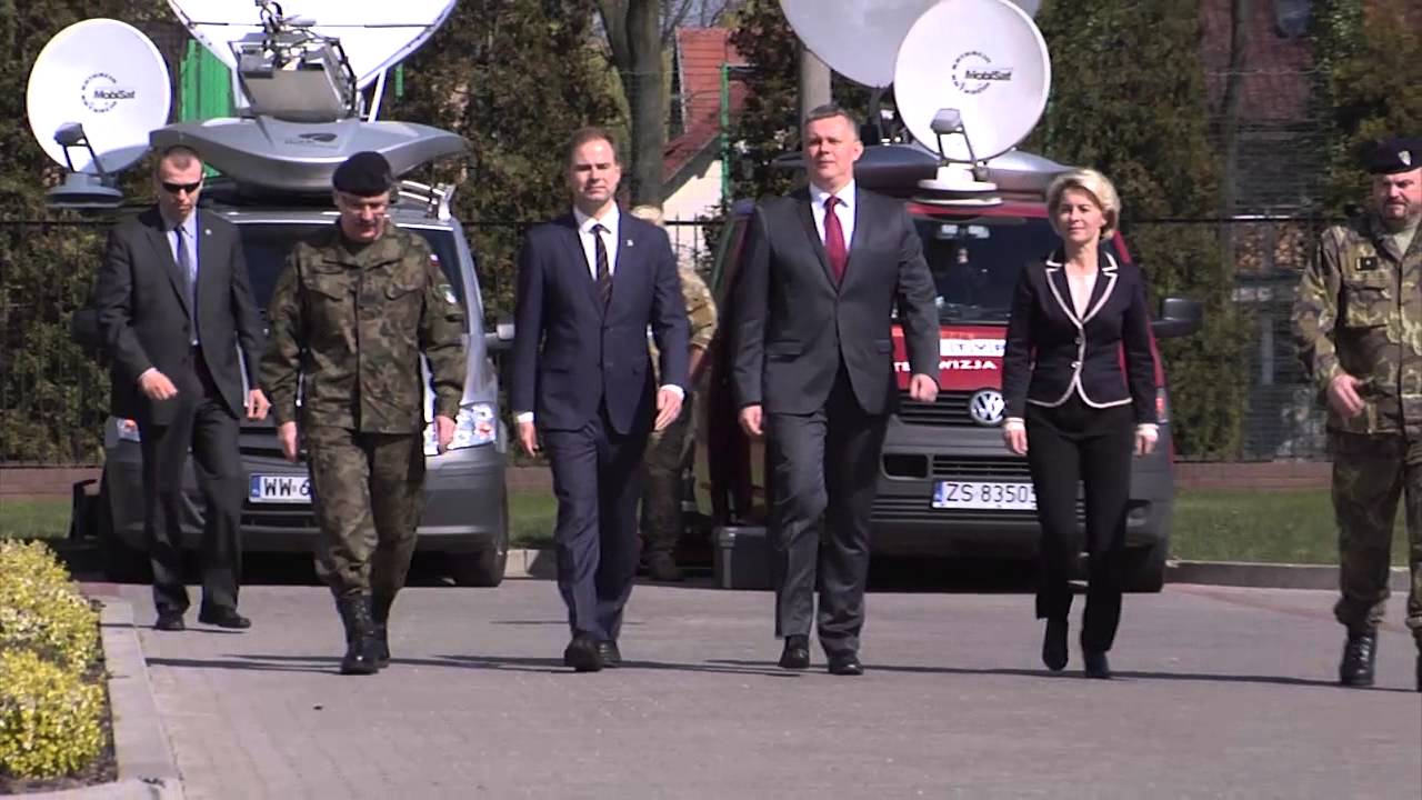 Trilateral meeting of Ministers of Defence at MNC NE