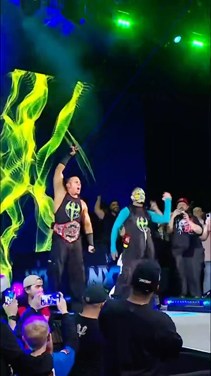 The Hardy Boyz are back!!! ? #WWENXT
