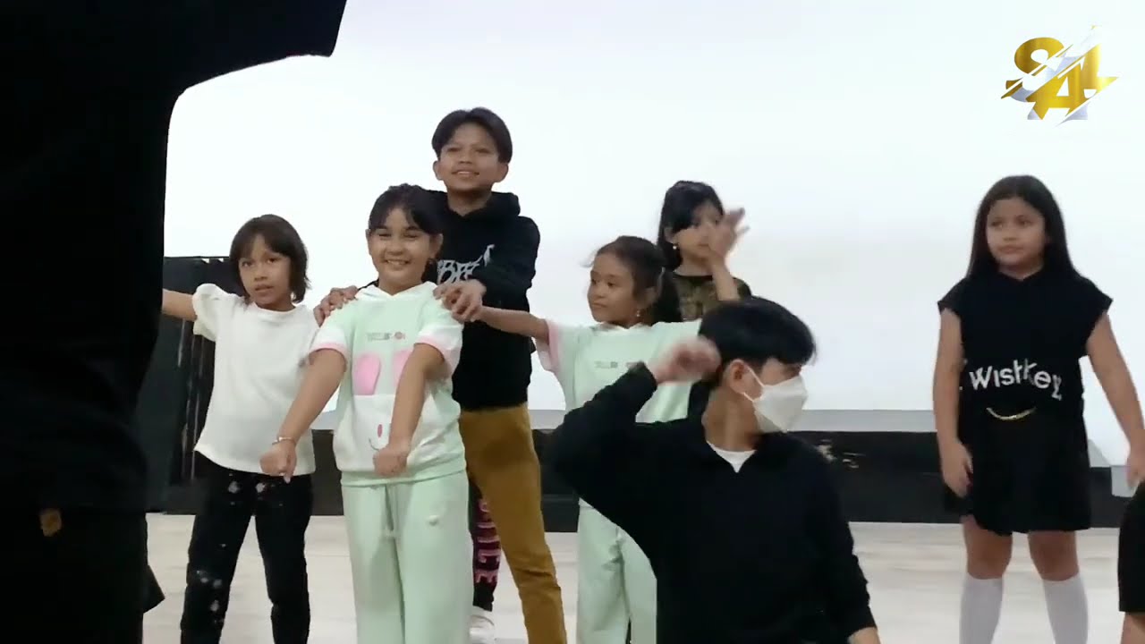 PROSES LATIHAN DANCE FAREL FT VANIA | SATU MIMPI