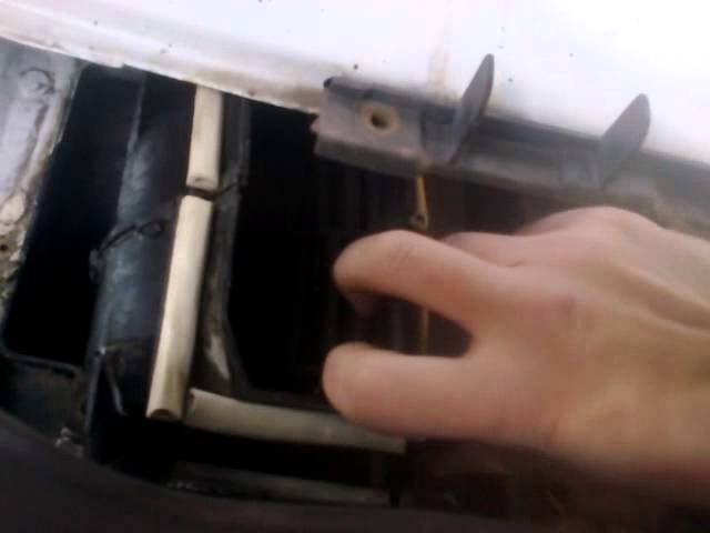 вентилятор отопителя ВАЗ 2108-99 как вытащить?