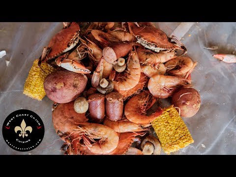 Cajun Seafood Boil | Blue Crab and Shrimp - YouTube