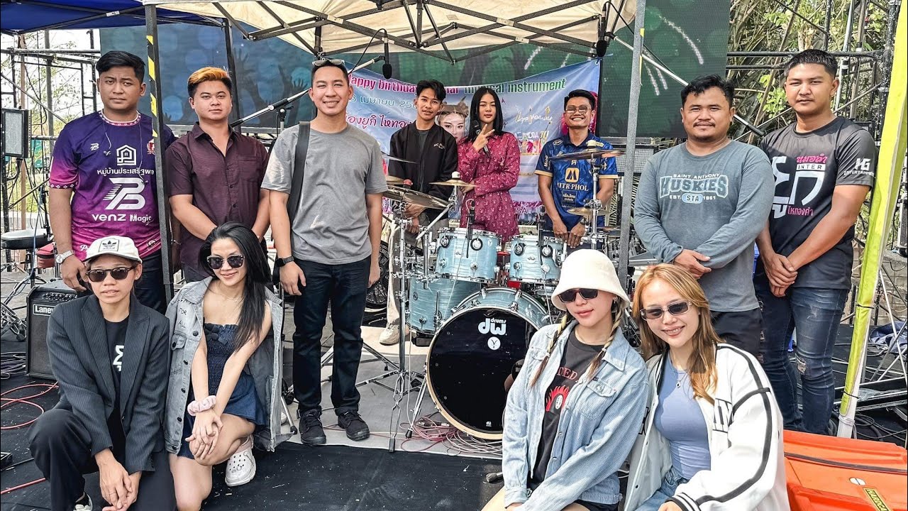 คลิปสั้นสั้นขอบคุณแม่แม่ที่ซัพพอร์ตนะค๊าาาาา￼