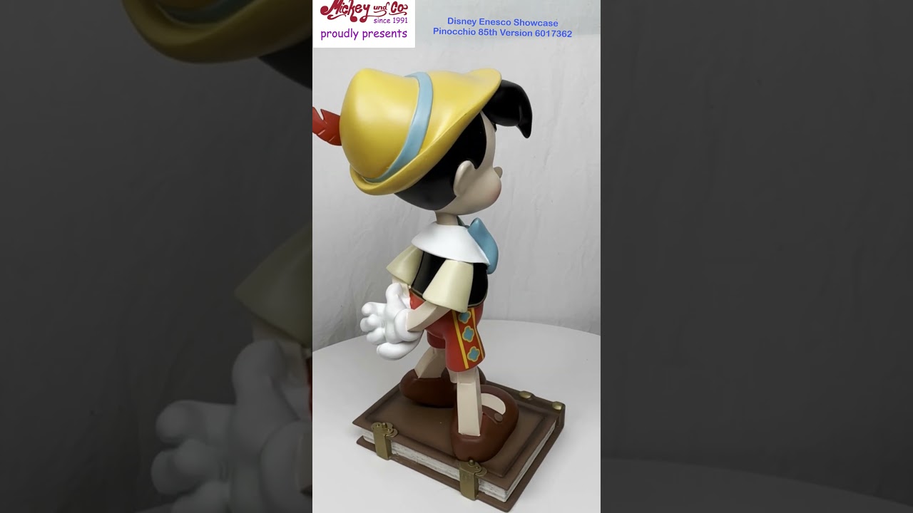Disney Enesco Showcase Pinocchio 85th Version 6017362