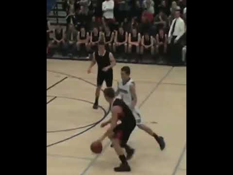 New Seahawks QB Sam Darnold was nice on the basketball court 🏀 (via @hudl/IG)