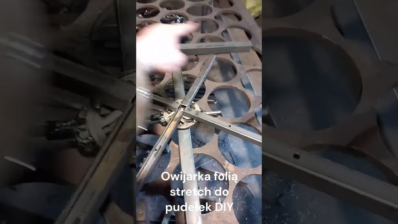 Owijarka folią stretch do pudełek DIY