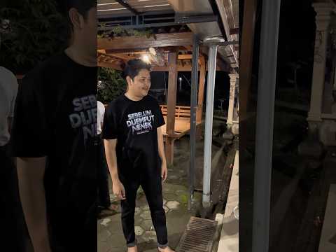 Sungkeman kalih sesepuh