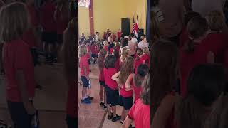 Lécole au Costa Rica escuela costarica internacional cantar niños
