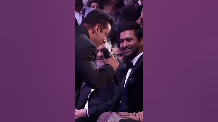 salman khan live singing at iifa/ katrina tu hi tu har jagah #iifa #bollywoood #salmankhan #singing#