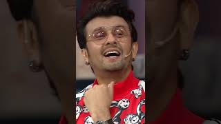 World Famous Damodar Ji ने Sonu Nigam को हंसा हंसा कर किया लोटपोट I The Kapil Sharma #comedyshorts