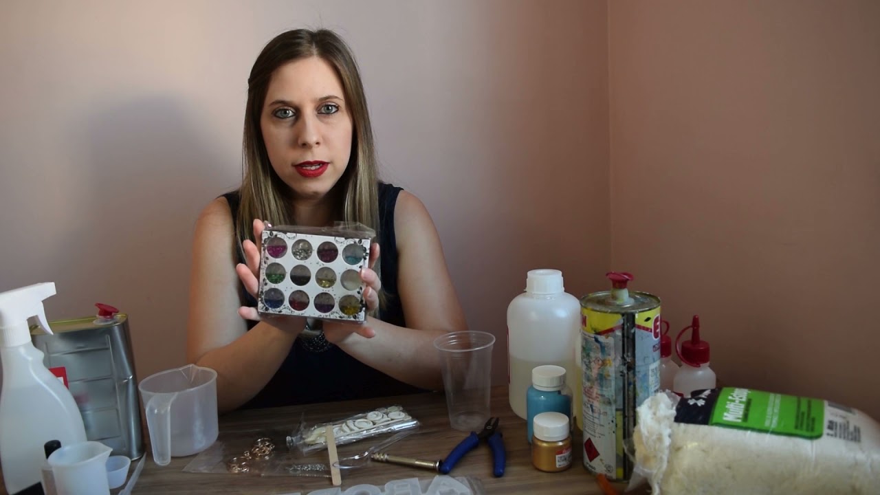 Quer trabalhar com resina? Veja os materiais para iniciar!