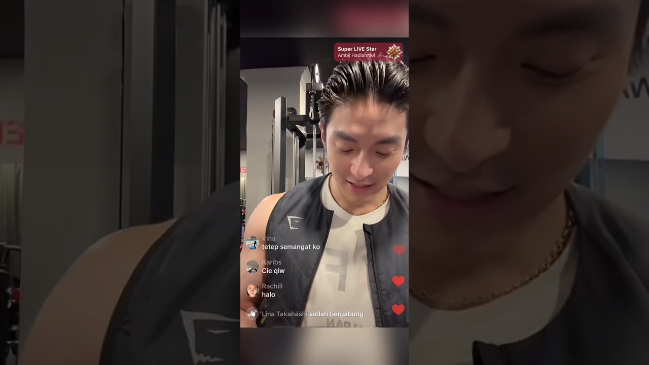 Bunda gift topi ke pak CEO