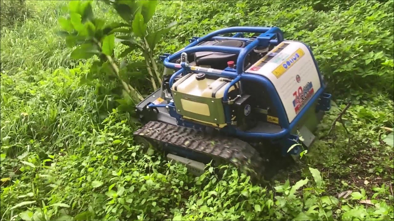 ROBOT SFALCIATUTTO CINGOLATO RADIOCOMANDATO XROT 70 EVO - GPS - BIDIREZIONALE - da Giordano Cairo
