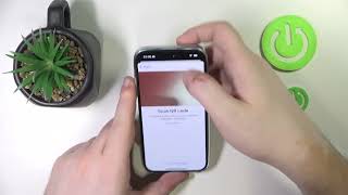 Come aggiungere la scheda SIM all'iPhone 16 screenshot 5