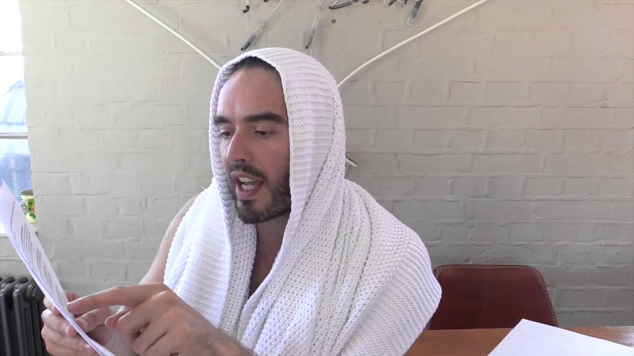 Bare Minimum Wage: Do You Deserve It? Russell Brand The Trews (E177)