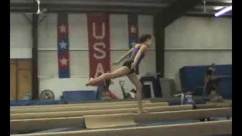 Allison Comer - gainer layout step out on beam