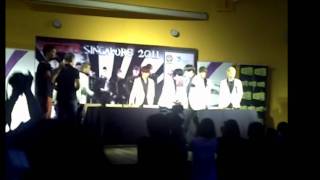 [FANCAM] Singapore Fanmeet - Taeil Being Cute 20111228