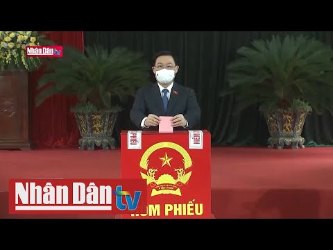 Video Chủ tịch Quốc hội Vương Đình Huệ bỏ phiếu bầu cử tại... - youtube