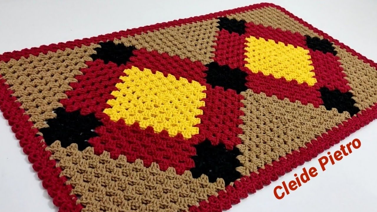 Tapete de crochê com a Técnica do quadradinho