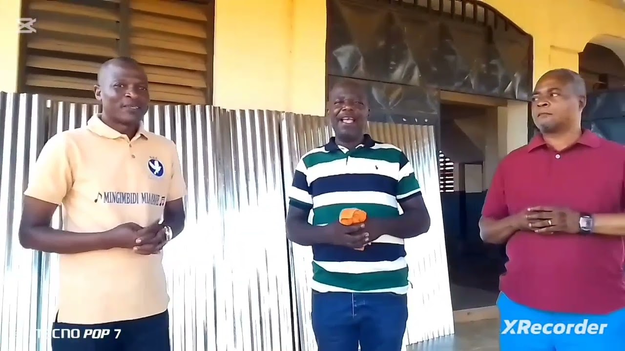 Don des tôles des mingimbidi Mia yave a la paroisse vuvu nkayi on construction A QUI LE TOUR