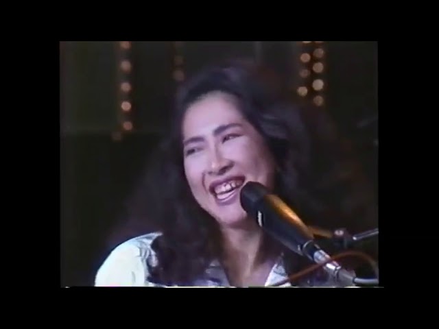 Akiko Yano - 愛がなくちゃね (Live '86) - YouTube