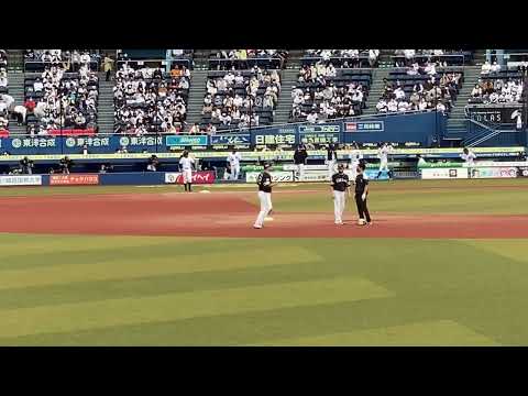 ホークス 砂川リチャード バットを折りながら三塁線を破る適時二塁打 (2022.05.07)