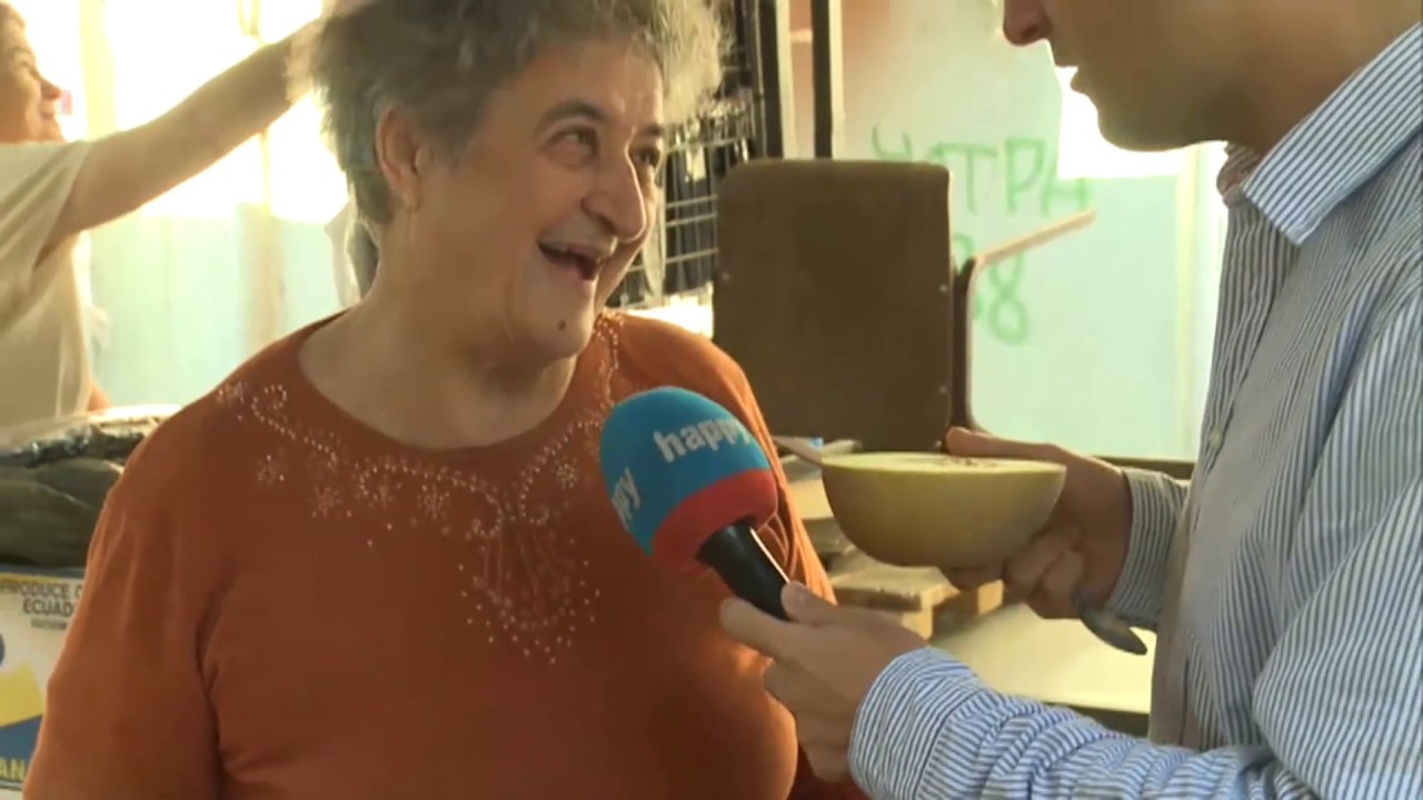 Marko degustira dinju na pijaci - DJS - (TV Happy 11.07.2019) jutro pogoda kraków